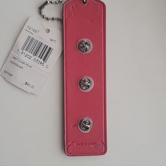 Coach Varsity Classic Pin Set - Picture 4 of 8